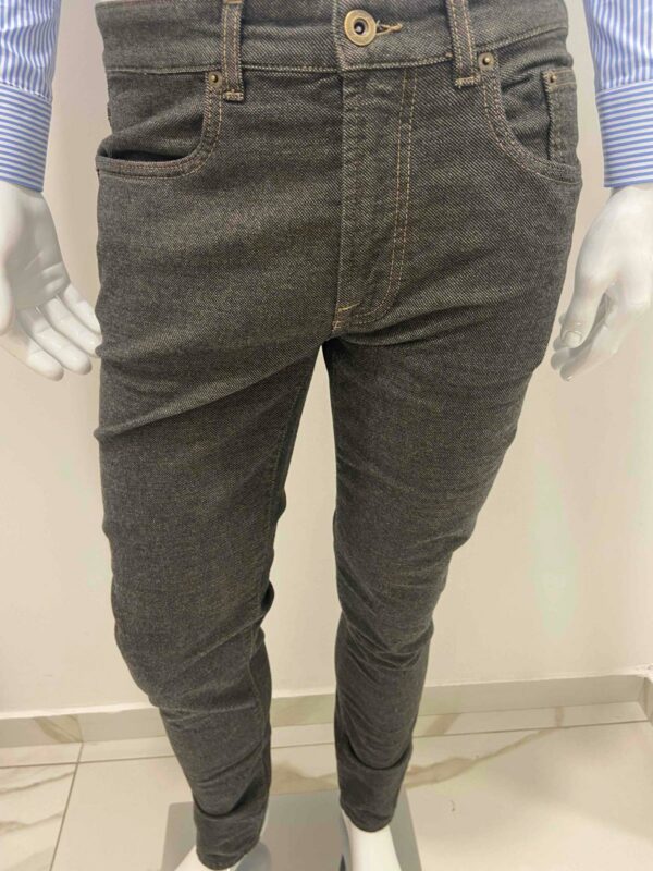 Pantalone Siviglia
