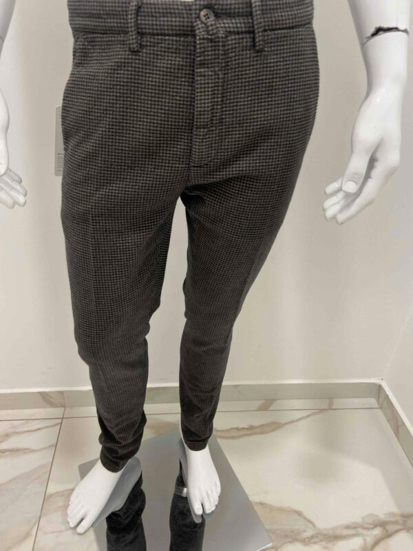 Pantalone Siviglia