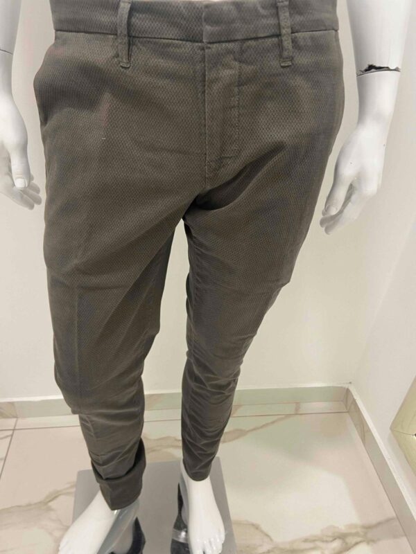 Pantalone Siviglia