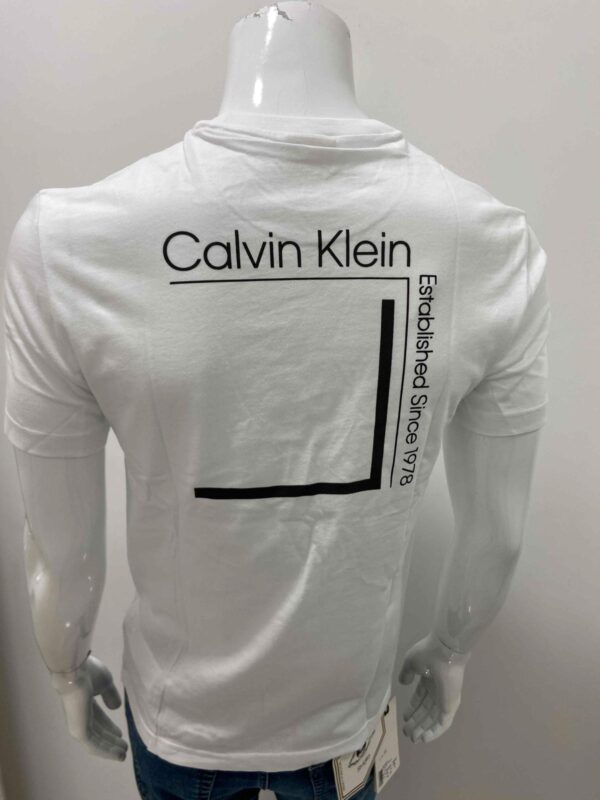 T-shirt Calvin Klein - immagine 2