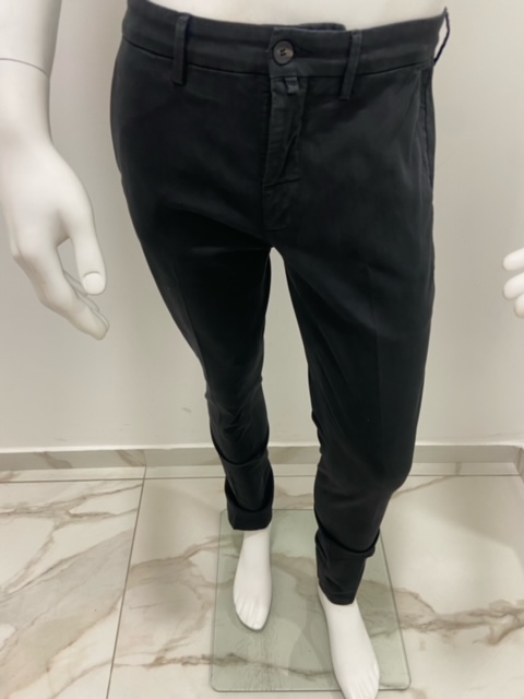 Pantalone Siviglia